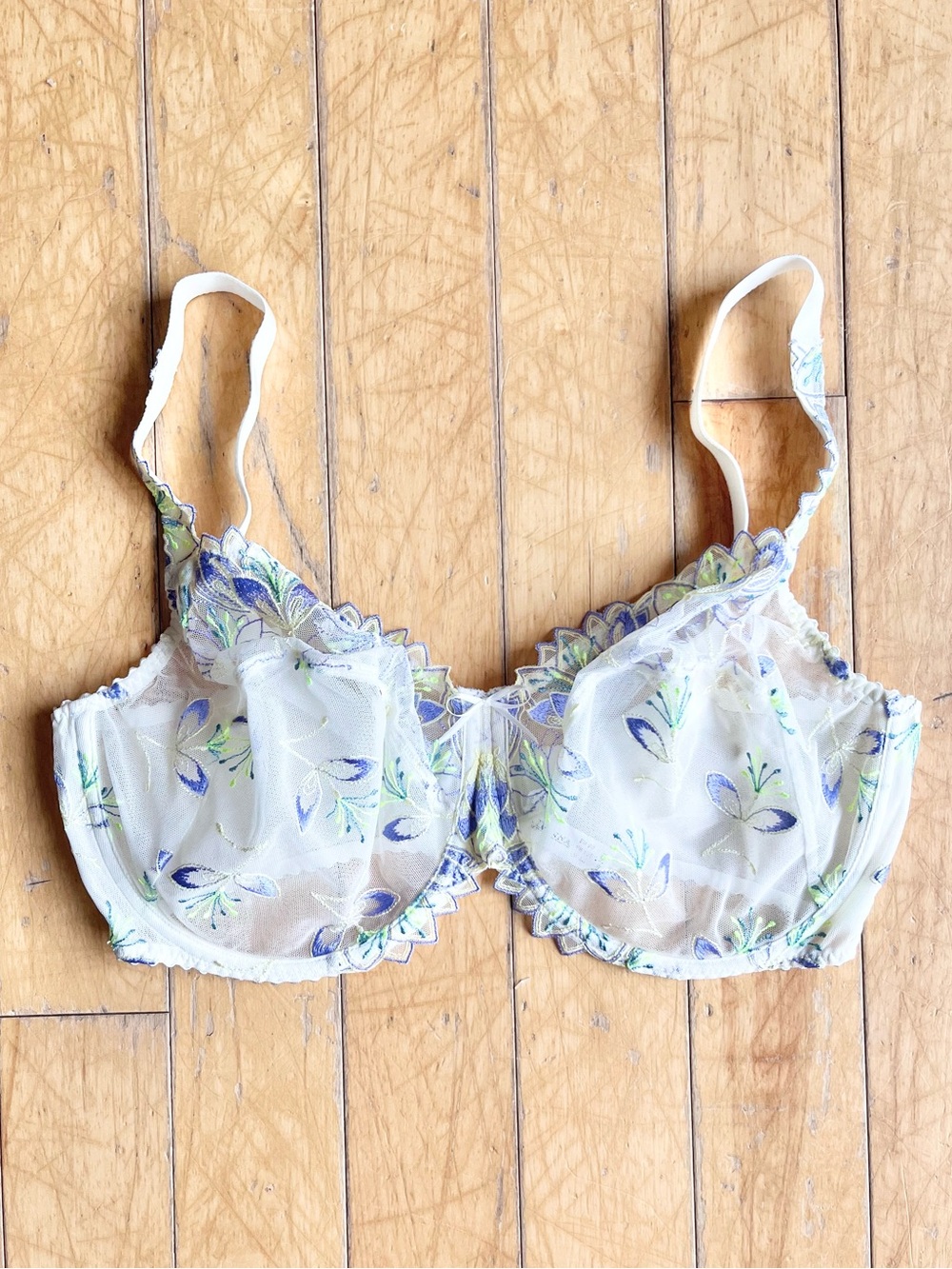 PrimaDonna Sheer Floral Embroidered Lace Underwire Bra Size 40G